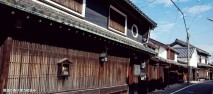 醤油の香り漂う町並み