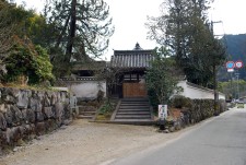 観心寺旧子院槙本院 