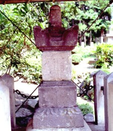 観音寺宝篋印塔