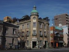 旧秋田商会ビル（下関観光情報センター）