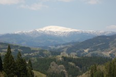 月山