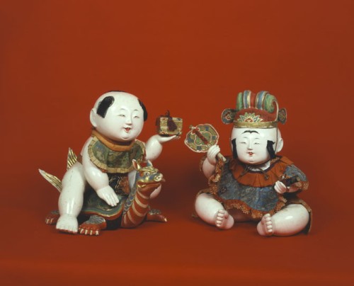 伝統的な御所人形 武士の衣装