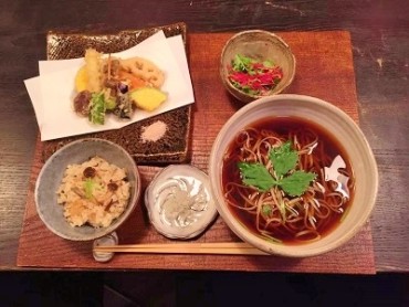 あんど（蕎麦・創作料理）