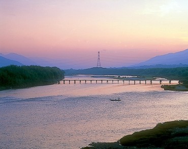藍の生産地と集散地を結ぶ景観