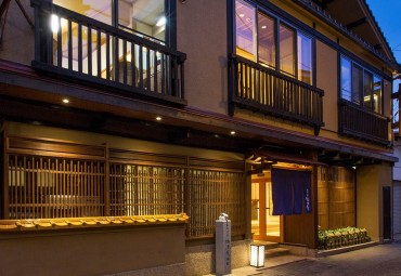 【木造りの宿】橋津屋　～2016年7月リニューアルオープンの源泉掛け流し風呂のあるお宿～