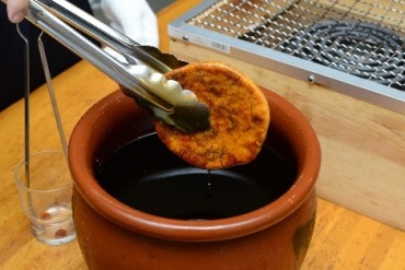ぬれ煎餅手焼き体験