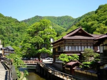 東山温泉