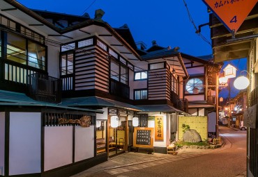 【古き良き湯の宿】木屋旅館　～清流三徳川に面した国登録有形文化財認定の老舗のお宿～