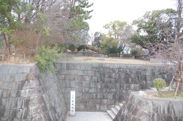 有岡城跡