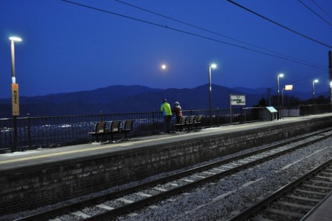 月の駅　JR姨捨駅