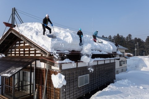 雪堀り