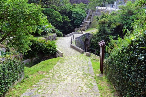 首里城と浦添グスクを繋ぐ古道