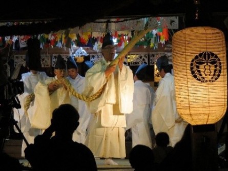 大元神楽の綱貫（つなぬき）の神事