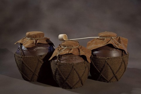 冊封使の饗応や江戸幕府の献上品に欠かせなかった琉球泡盛