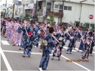 伏木帆柱起し祝唄