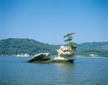 千貫島（画像提供：宮城デジタルフォトライブラリー）