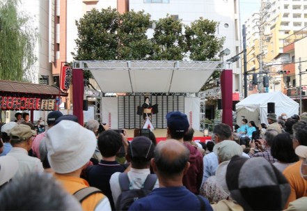 八王子芸妓衆による踊りの披露