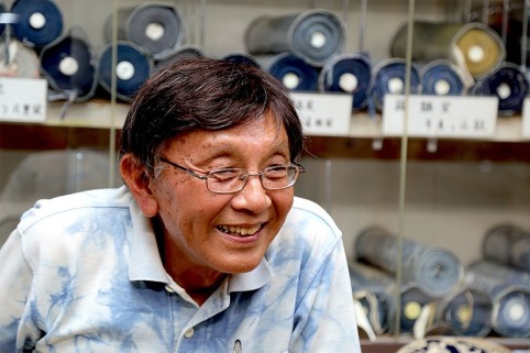 銚子ちぢみ伝統工芸館の店主、常世田眞壱郎さん