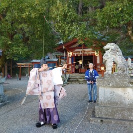 飛鳥神社（太地町）の「お弓神事」