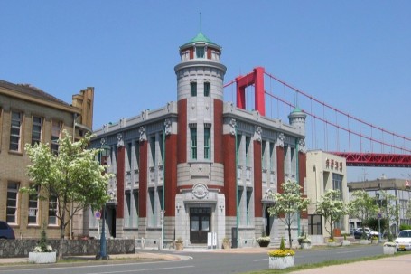 旧古河鉱業若松ビル（北九州市若松区本町）