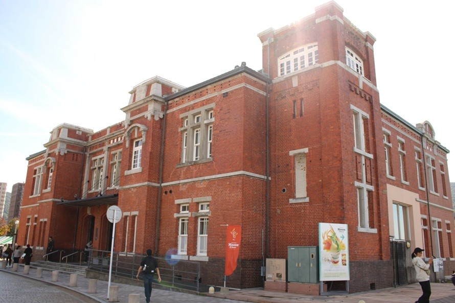 旧門司税関（北九州市門司区東港町）