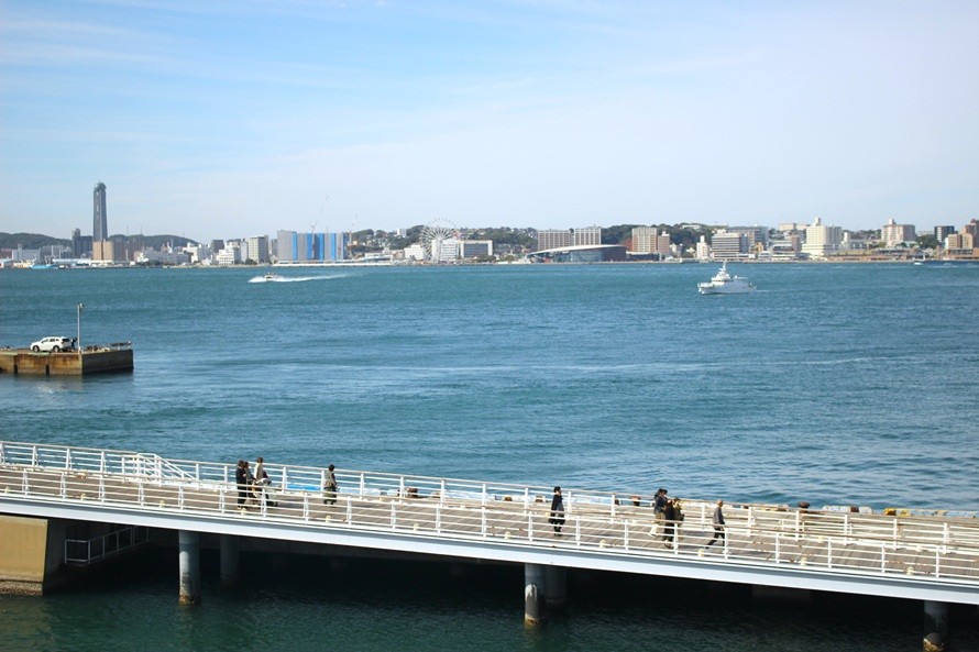 門司港から望む関門海峡