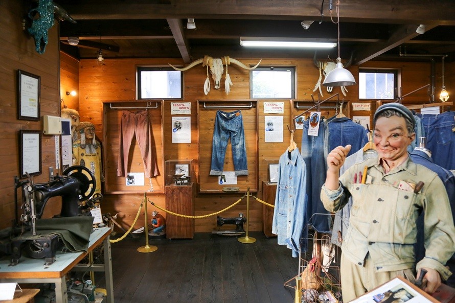 ジーンズの歴史を学べる