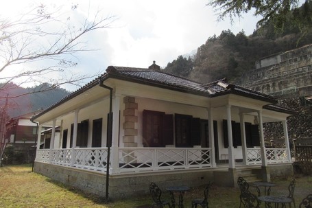 明治21年に生野鉱山から移築された旧神子畑鉱山事務所（通称「ムーセ旧居」）