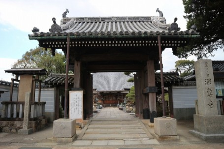 深専寺惣門