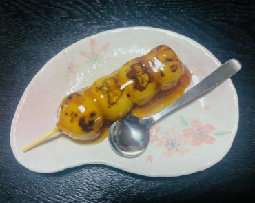 古道のしずく団子（山の上cafe ほんのきもち）