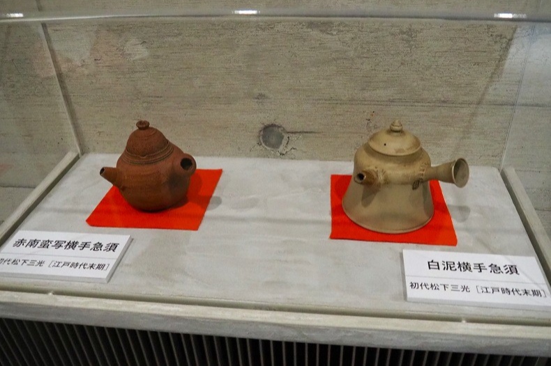 江戸時代につくられた常滑焼の急須
