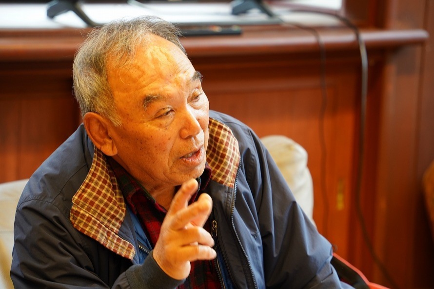 東谷望史さん