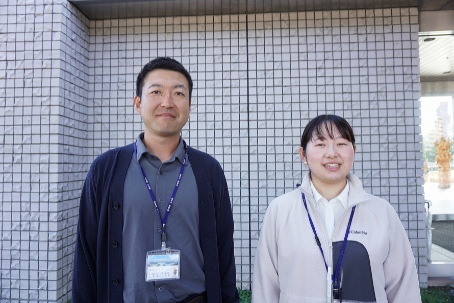 上川町役場産業経済課　井上さん（左）・高橋さん（右）