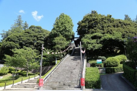 二荒山神社へ続く階段