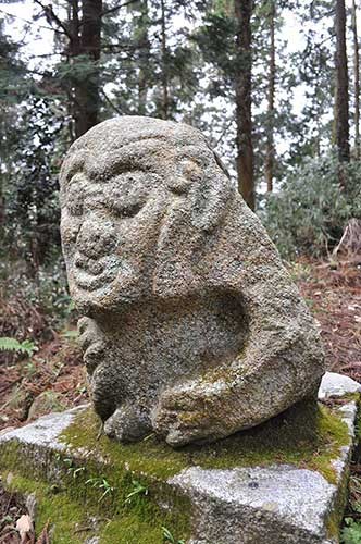 高取城跡猿石