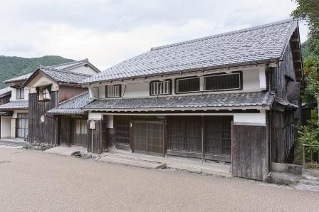 倉見屋荻野家住宅