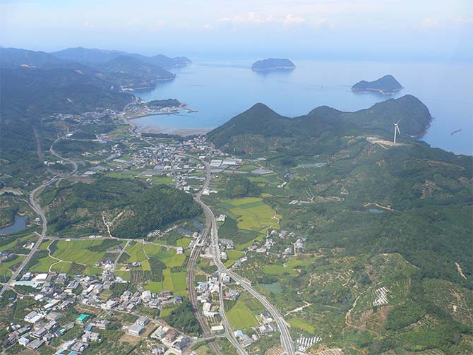 名南風鼻及び鷹島の景観