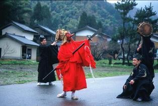 国津神社の神事（若狭の王の舞群）