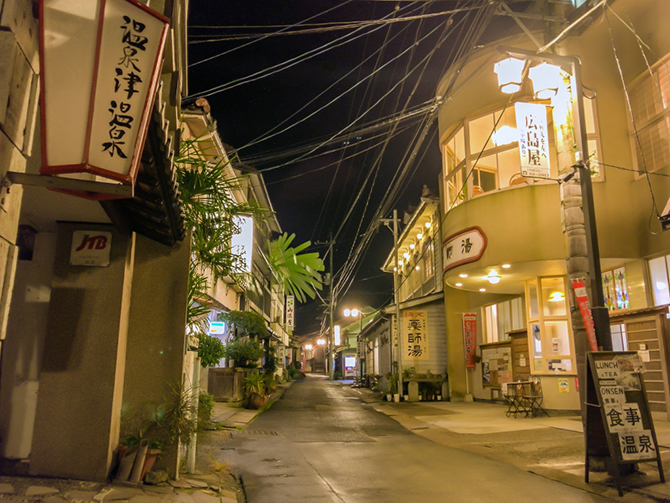 温泉津町重要伝統的建造物群保存地区（ゆのつちょうじゅうようでんとうてきけんぞうぶつぐんほぞんちく） 