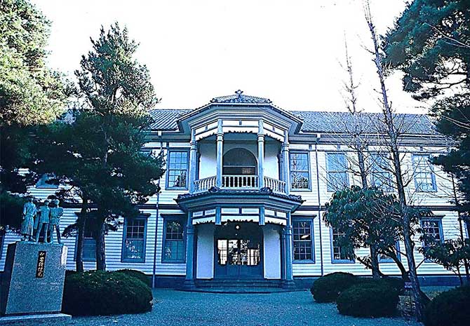 旧福島県尋常中学校本館