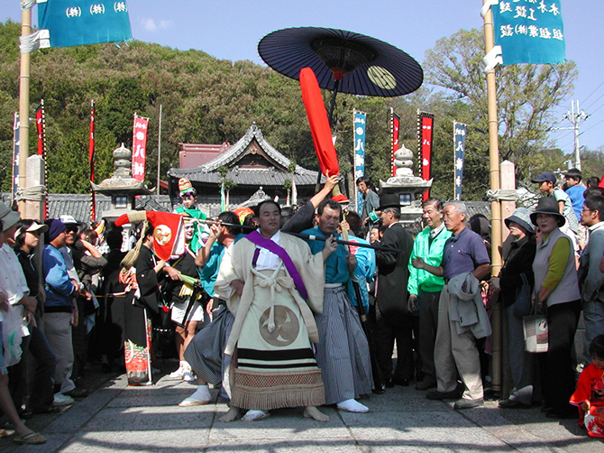 赤穂八幡宮神幸式の頭人行列 