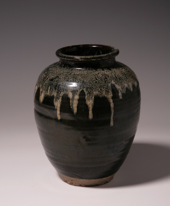海鼠釉流掛茶壺（笠間焼初期作品）