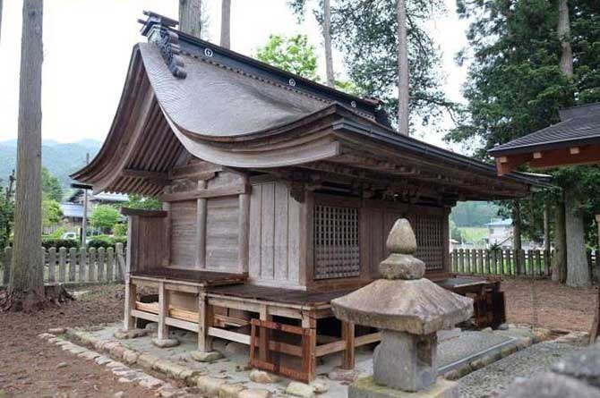荒城神社本殿