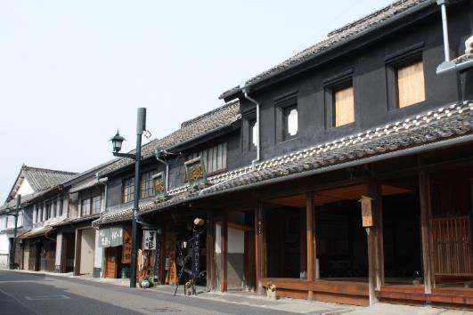 山鹿湯町　豊前街道沿いの歴史的町並み