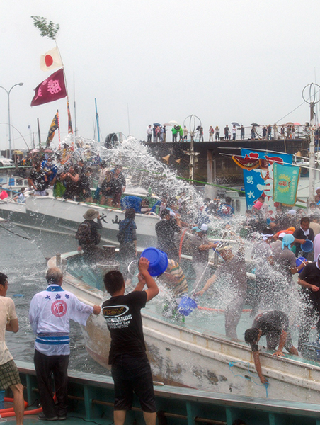潮かけ祭り（大島祭り） 