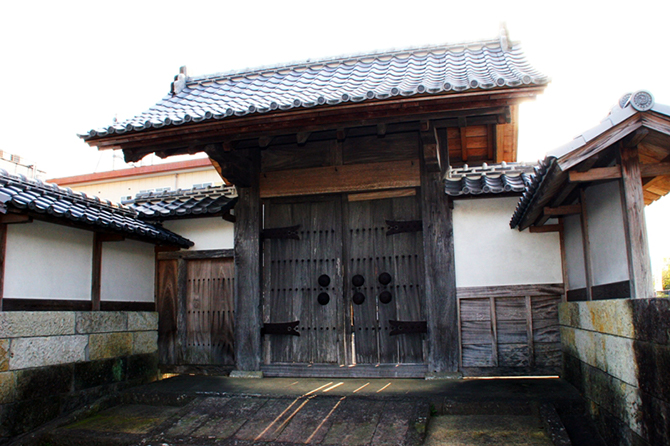 蒲生御仮屋門 