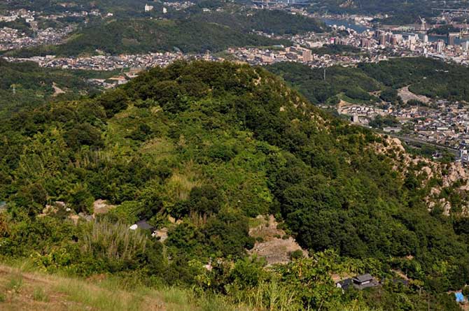 鳴滝山城跡