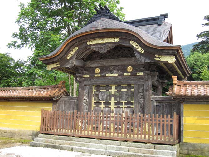 瑞泉寺勅使門