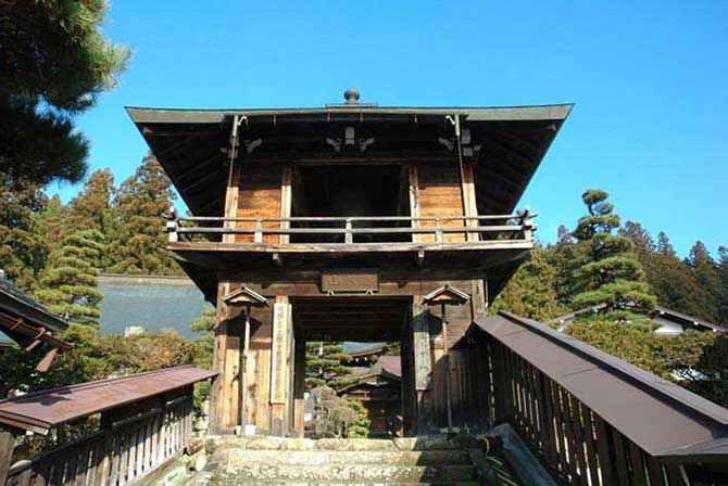 雲龍寺鐘楼門