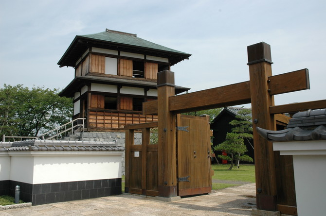 田中城　田中城本丸櫓（史跡田中城下屋敷）